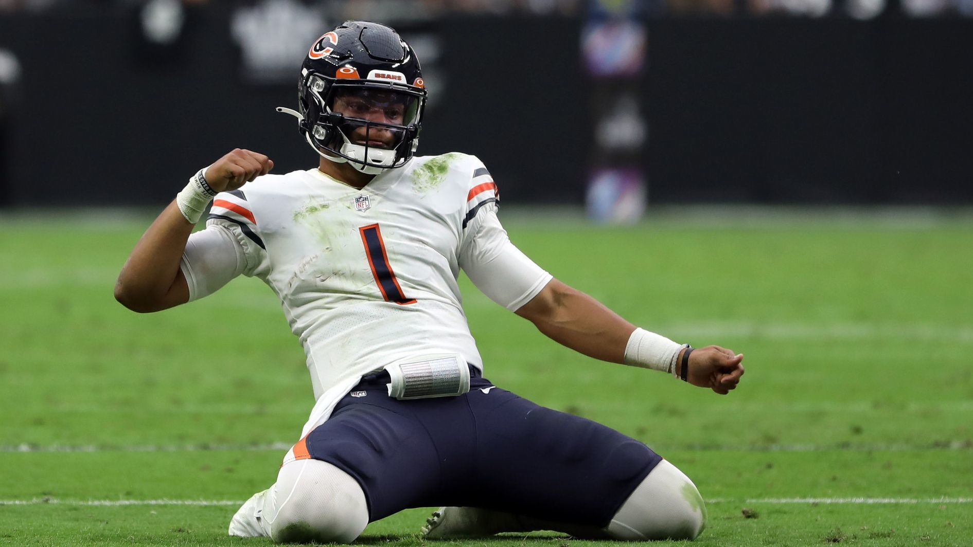 Bears quarterback Justin Fields